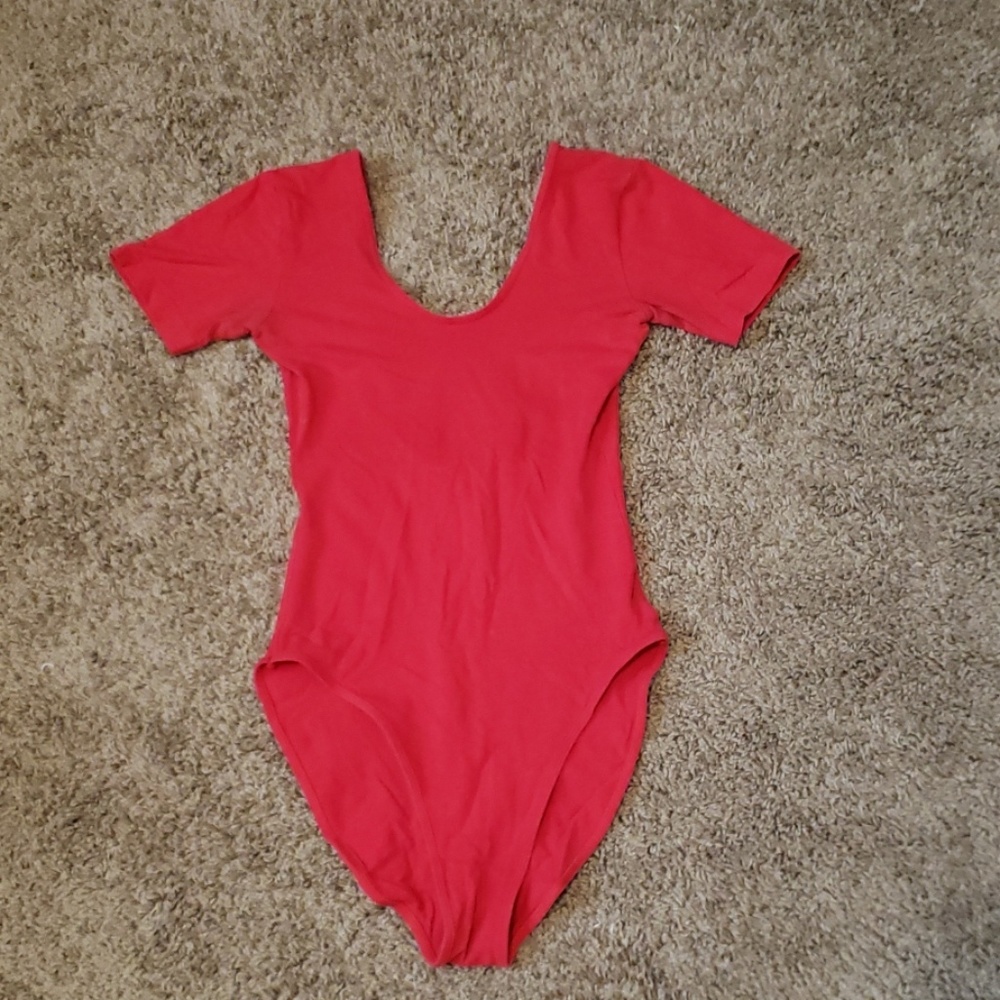 Short sleeve leotard
